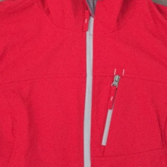 Free Tech Women's Red Hooded Soft Shell Jacket - Picture 4 of 6